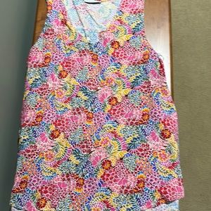 Staccato sleeveless top size L